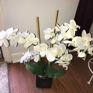 Orchid artificial flowers.